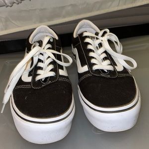 platform low top black vans